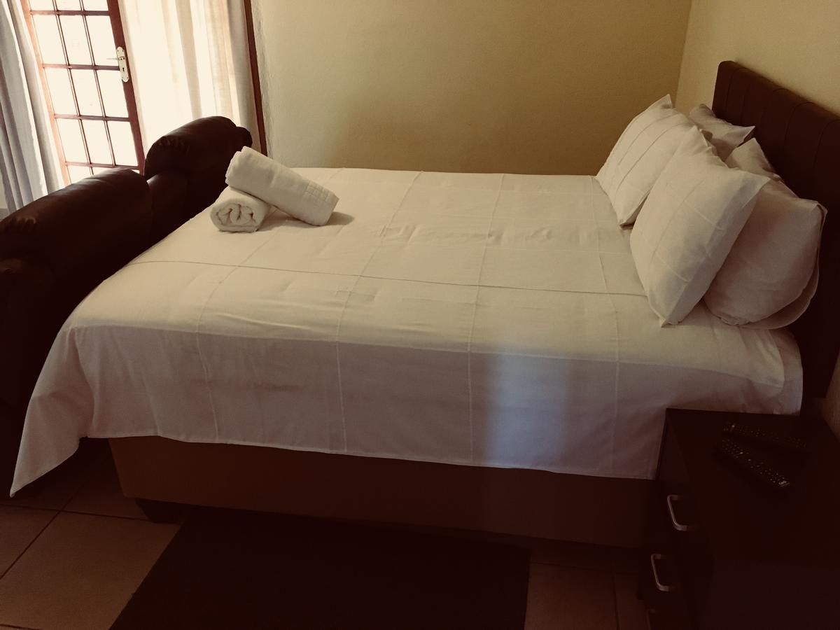 Country Link Guest Lodge Komatipoort Exterior foto